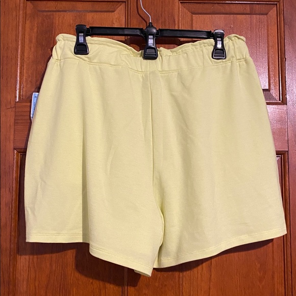 Zoe + Phoebe Neon Yellow Cropped Shirt & Shorts Set - Picture 6 of 9